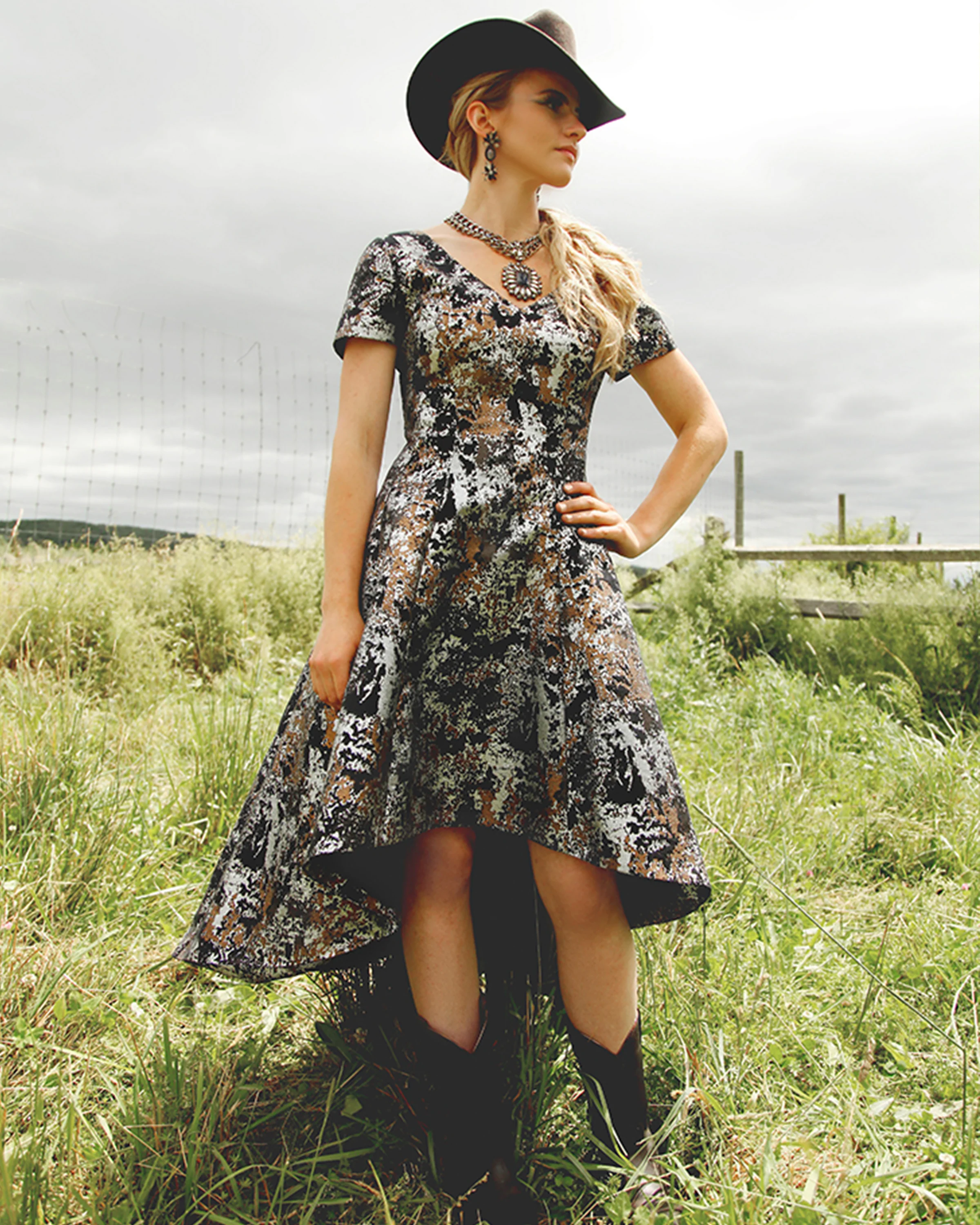 Hi-Lo Jacquard Dress in Black/Gold - Image 5